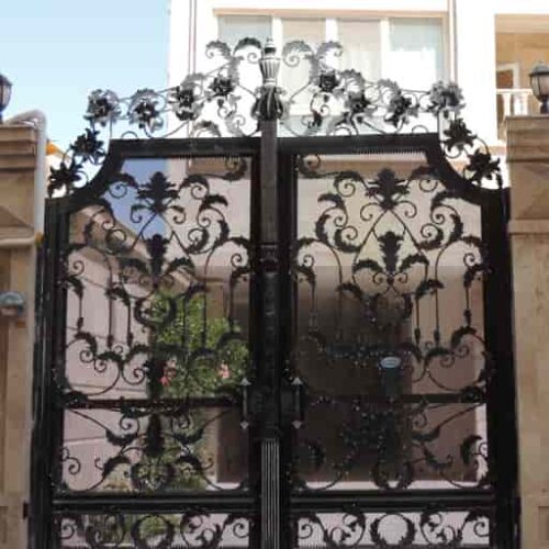 درب پارکینگ فرفورژه